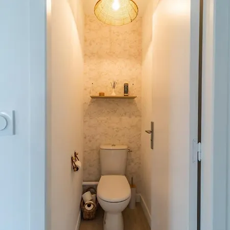 Holiday home Grande Maison Billard Et Confort A *