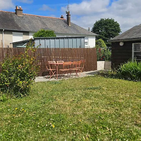 Holiday home Grande Maison Billard Et Confort A *